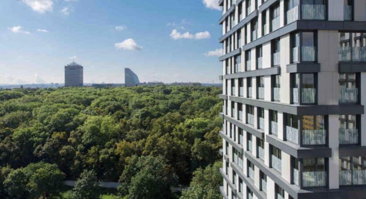 Garden Tower S Balkonem, Garaz Lejlighed Prag